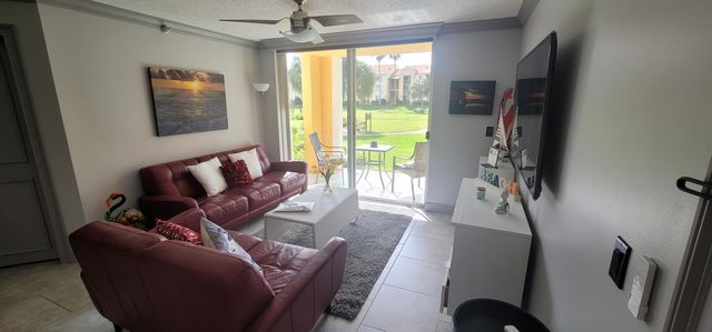 145 Yacht Club Way 112, Hypoluxo, FL 33462