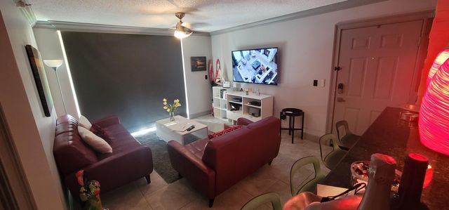 145 Yacht Club Way 112, Hypoluxo, FL 33462