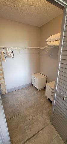 145 Yacht Club Way 112, Hypoluxo, FL 33462