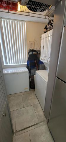 145 Yacht Club Way 112, Hypoluxo, FL 33462