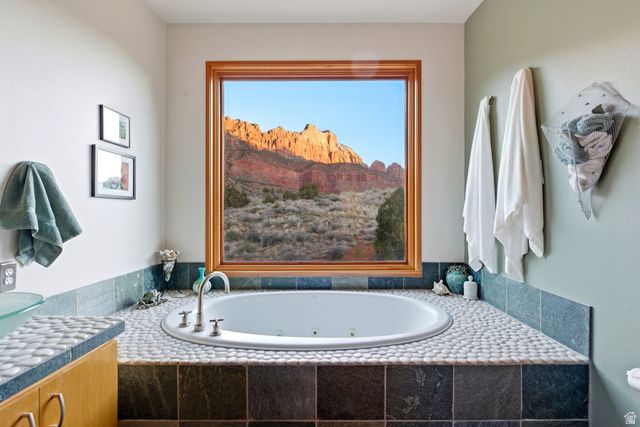 261 VALLEY VIEW DR, Springdale, UT 84767