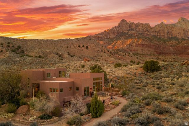 261 VALLEY VIEW DR, Springdale, UT 84767