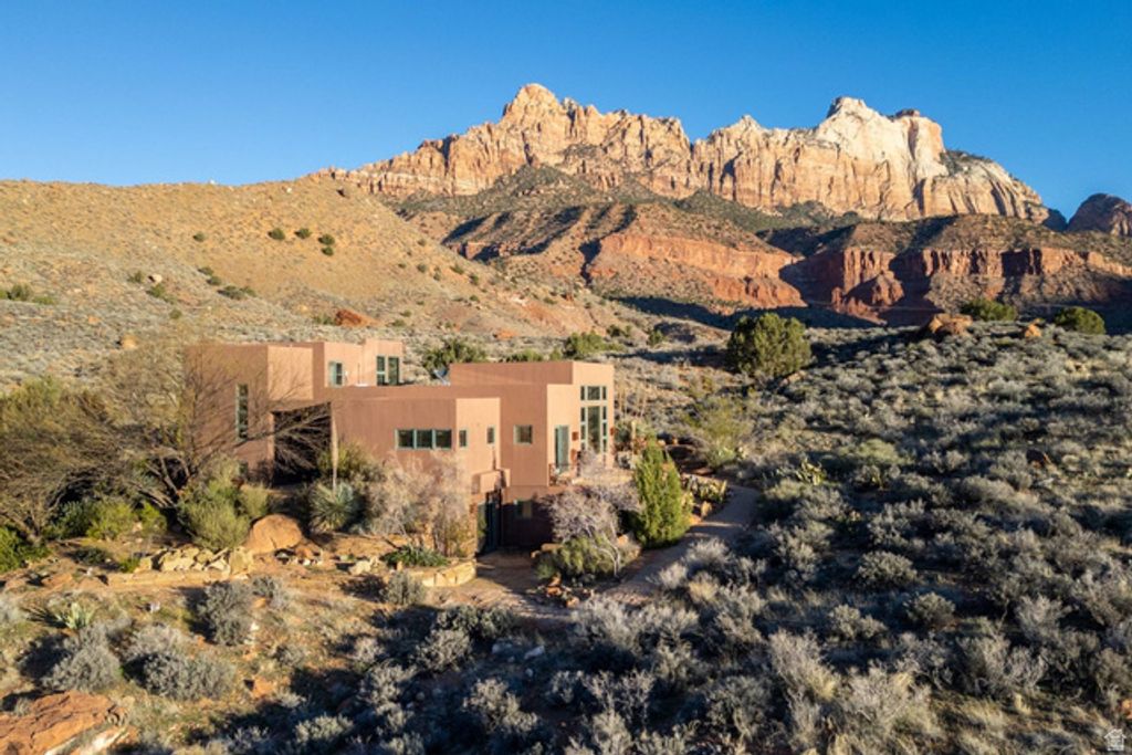 261 VALLEY VIEW DR, Springdale, UT 84767