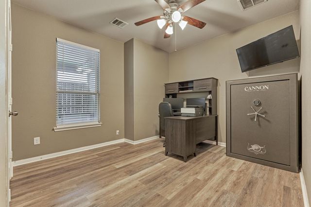 12942 Shady Grove Lane, Montgomery, TX 77356