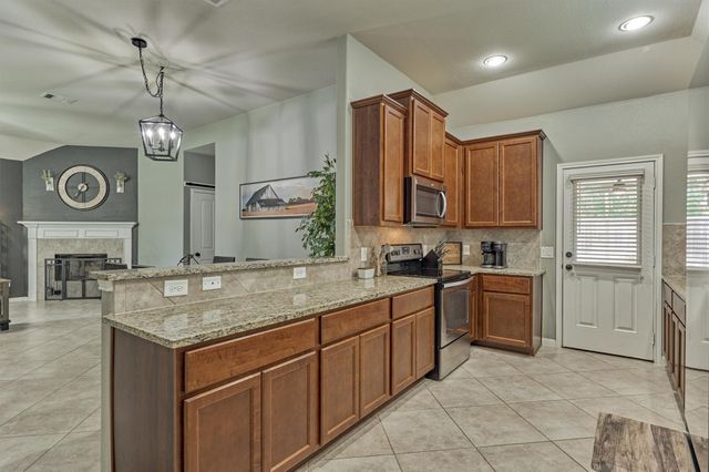 12942 Shady Grove Lane, Montgomery, TX 77356