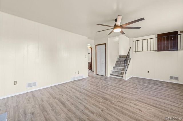 33828 Stonewood Drive, Sterling Heights, MI 48312