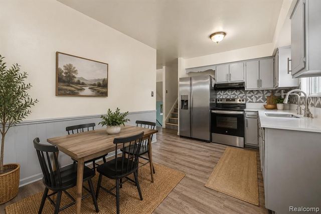 33828 Stonewood Drive, Sterling Heights, MI 48312