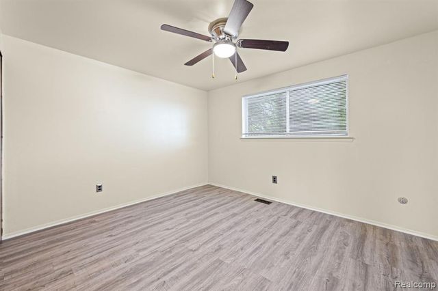 33828 Stonewood Drive, Sterling Heights, MI 48312