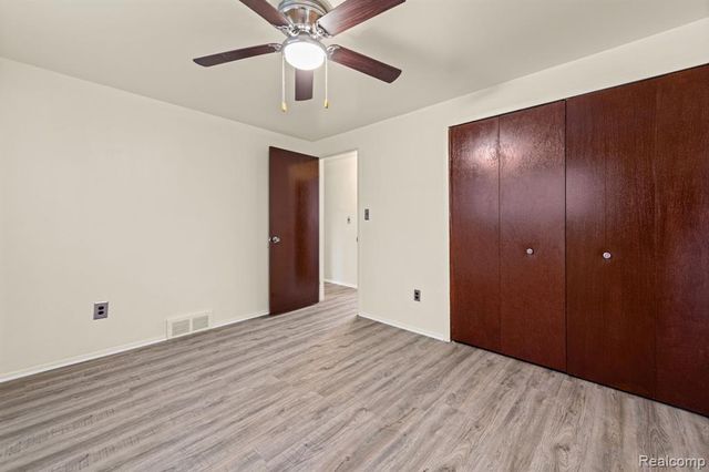 33828 Stonewood Drive, Sterling Heights, MI 48312