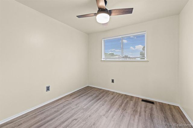 33828 Stonewood Drive, Sterling Heights, MI 48312