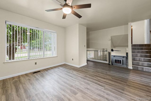 33828 Stonewood Drive, Sterling Heights, MI 48312