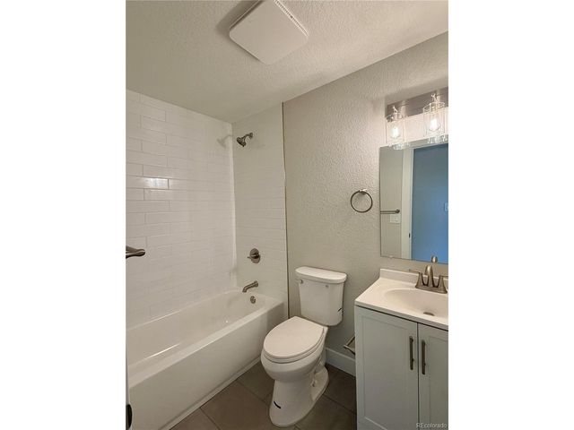 6962 Ingalls St, Arvada, CO 80003