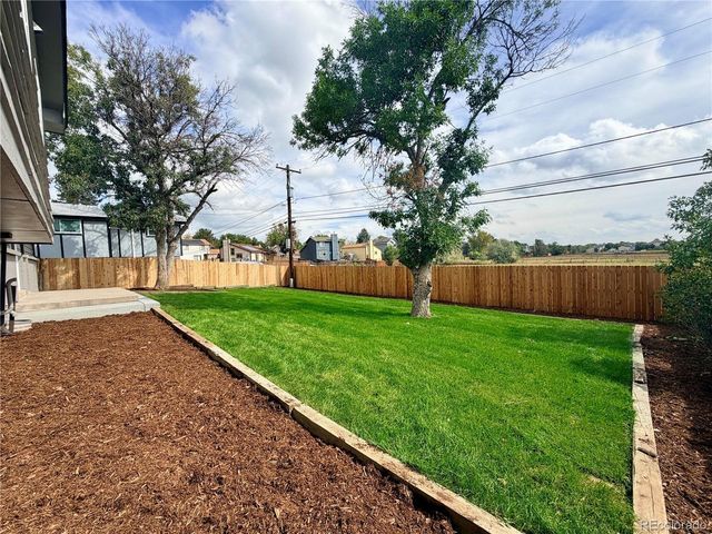 6962 Ingalls St, Arvada, CO 80003