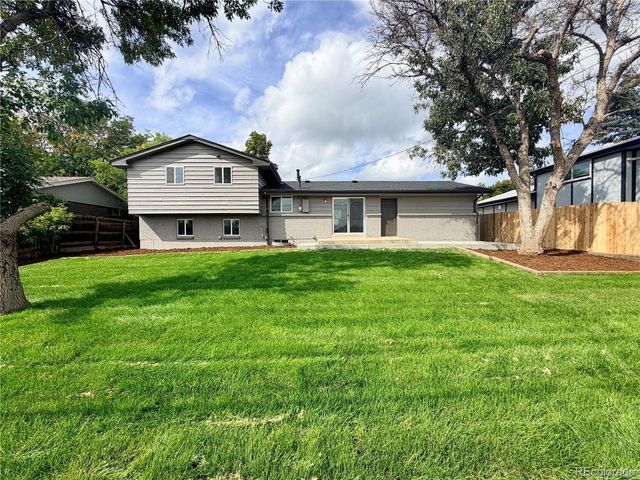 6962 Ingalls St, Arvada, CO 80003
