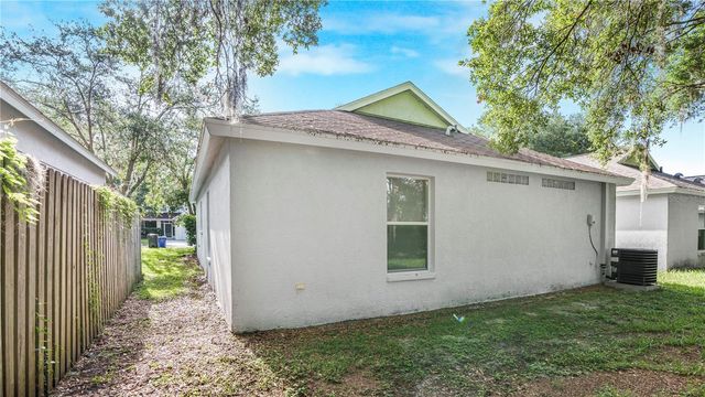 15120 DEER MEADOW DRIVE, Lutz, FL 33559