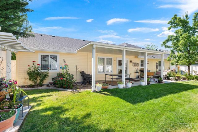 3048 N High Desert Way, Meridian, ID 83646