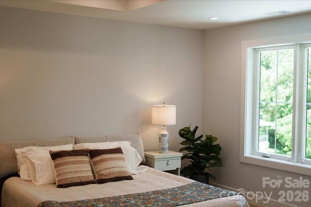 8 Wildwood Park Knoll, Weaverville, NC 28787