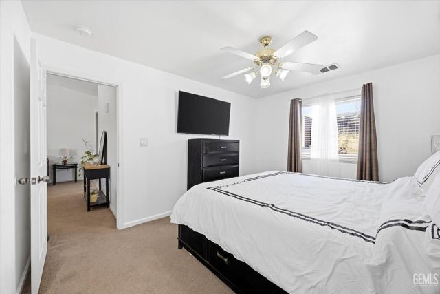 128 W Pilot Avenue, Bakersfield, CA 93308