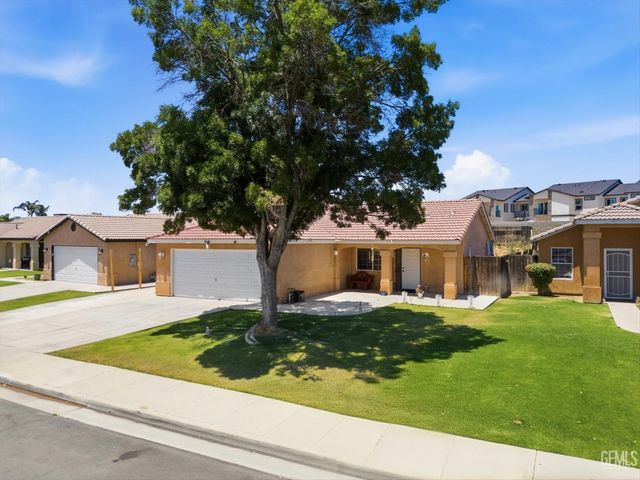 128 W Pilot Avenue, Bakersfield, CA 93308