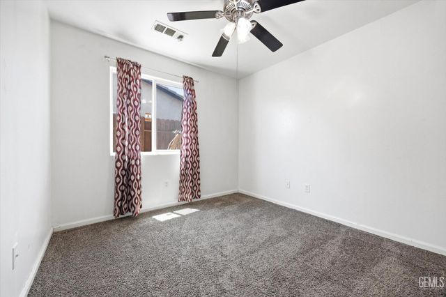 128 W Pilot Avenue, Bakersfield, CA 93308