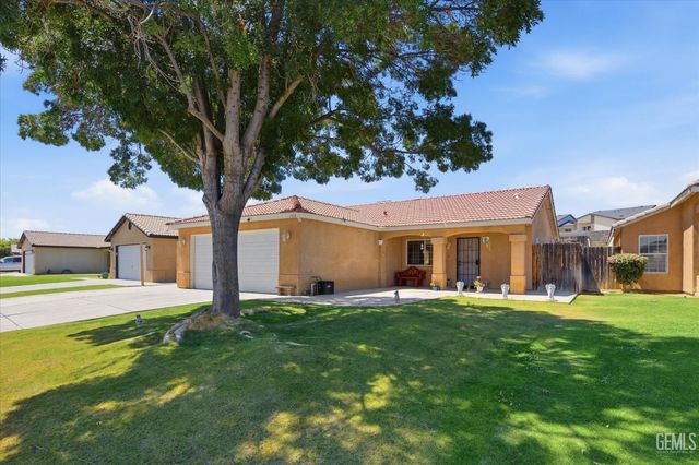 128 W Pilot Avenue, Bakersfield, CA 93308