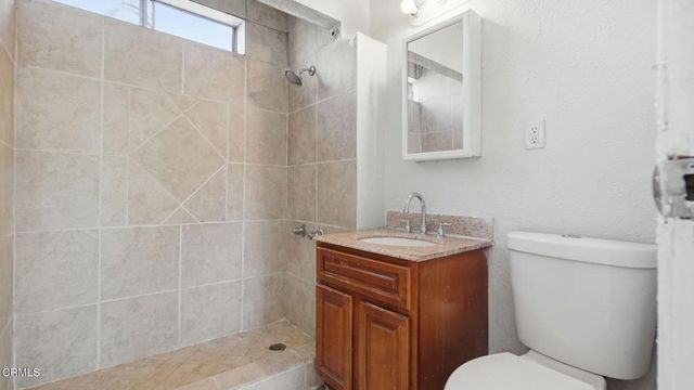2415 E 114th Street, Los Angeles, CA 90059