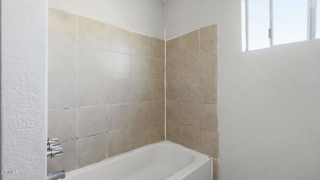 2415 E 114th Street, Los Angeles, CA 90059