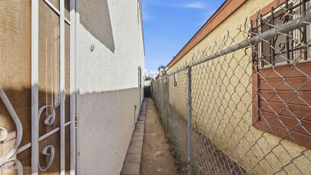 2415 E 114th Street, Los Angeles, CA 90059