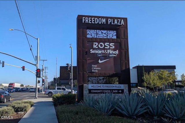 2415 E 114th Street, Los Angeles, CA 90059