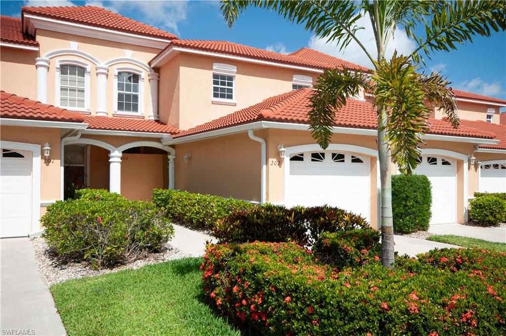 14070 Eagle Ridge Lakes DR 202, Fort Myers, FL 33912