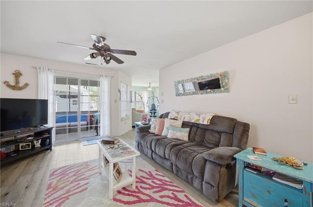 5140 Cypress Point Cir Apt 202, Virginia Beach, VA 23455