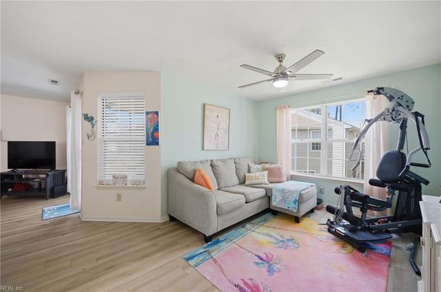 5140 Cypress Point Cir Apt 202, Virginia Beach, VA 23455