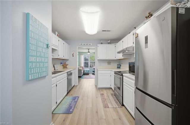 5140 Cypress Point Cir Apt 202, Virginia Beach, VA 23455