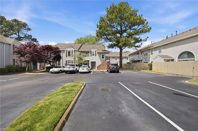 5140 Cypress Point Cir Apt 202, Virginia Beach, VA 23455