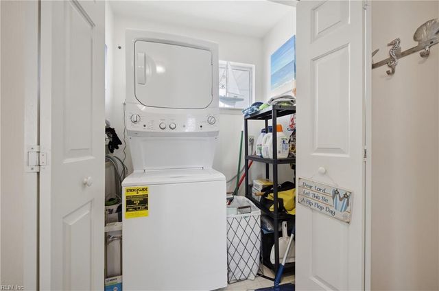 5140 Cypress Point Cir Apt 202, Virginia Beach, VA 23455