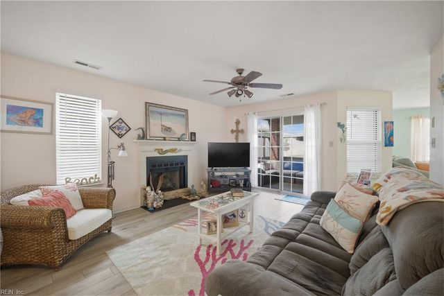 5140 Cypress Point Cir Apt 202, Virginia Beach, VA 23455