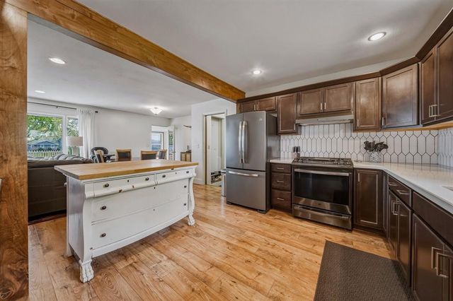 2007 Grandview Drive, Eau Claire, WI 54703
