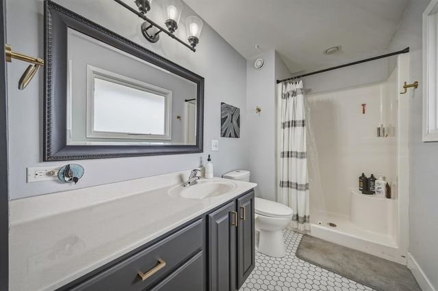 2007 Grandview Drive, Eau Claire, WI 54703