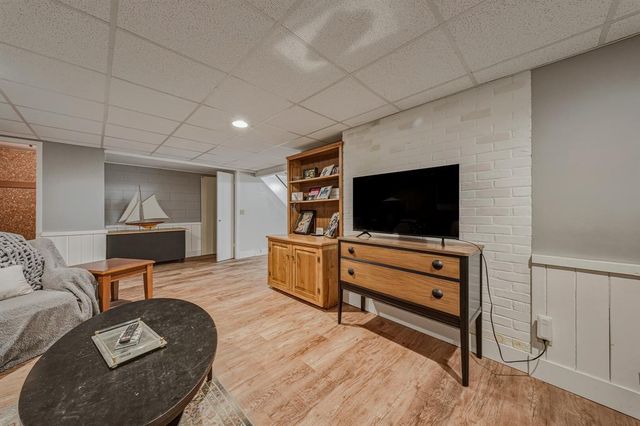 2007 Grandview Drive, Eau Claire, WI 54703