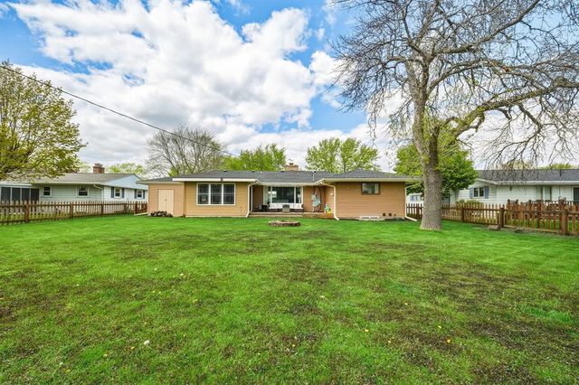 2007 Grandview Drive, Eau Claire, WI 54703