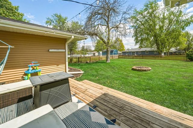 2007 Grandview Drive, Eau Claire, WI 54703