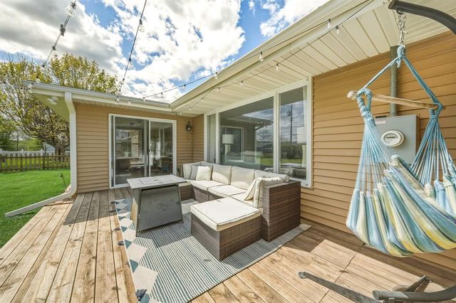 2007 Grandview Drive, Eau Claire, WI 54703