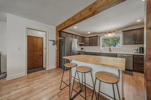 2007 Grandview Drive, Eau Claire, WI 54703