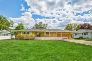 2007 Grandview Drive, Eau Claire, WI 54703