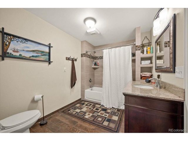 1313 Single Tree Ln, Erie, CO 80516