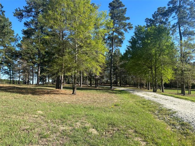 94 Fm 3179 Road, Huntsville, TX 77340