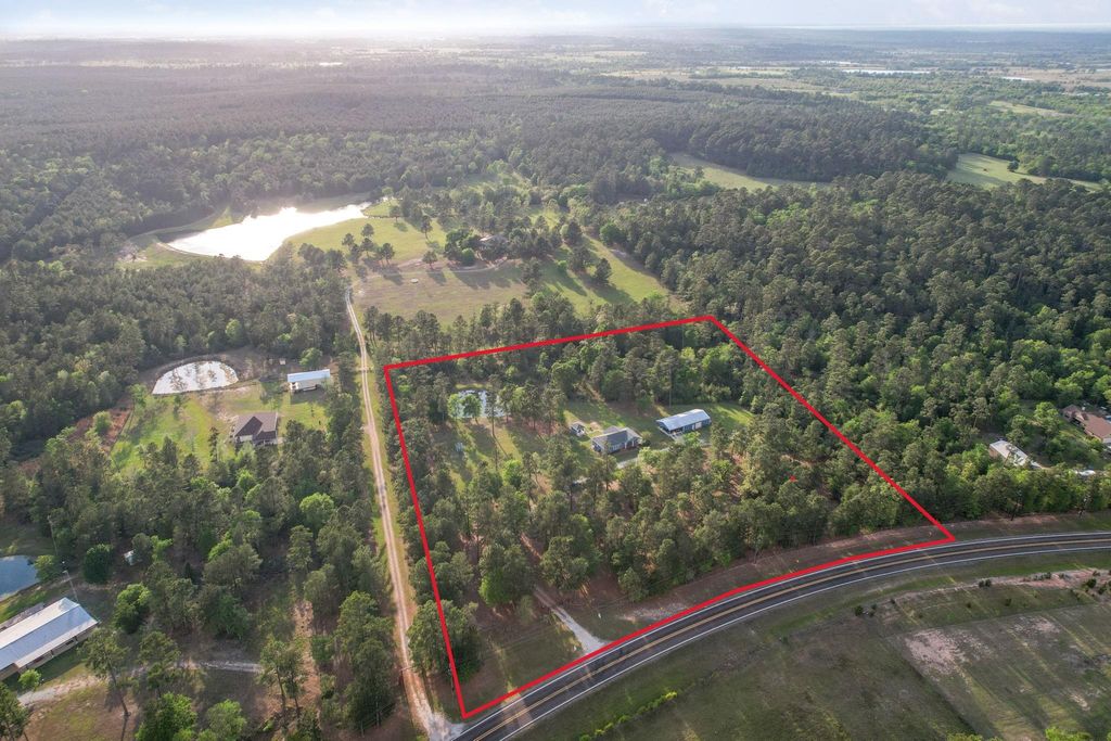 94 Fm 3179 Road, Huntsville, TX 77340