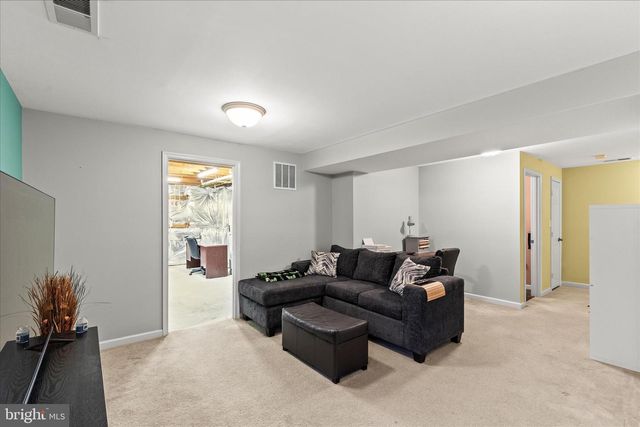 3108 KING RICHARDS CT S, York, PA 17408