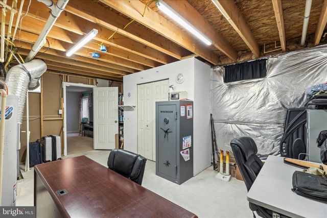 3108 KING RICHARDS CT S, York, PA 17408