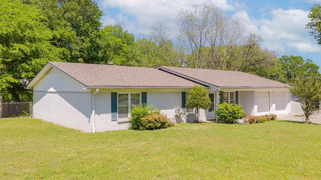1307 Eva Dr., Longview, TX 75605